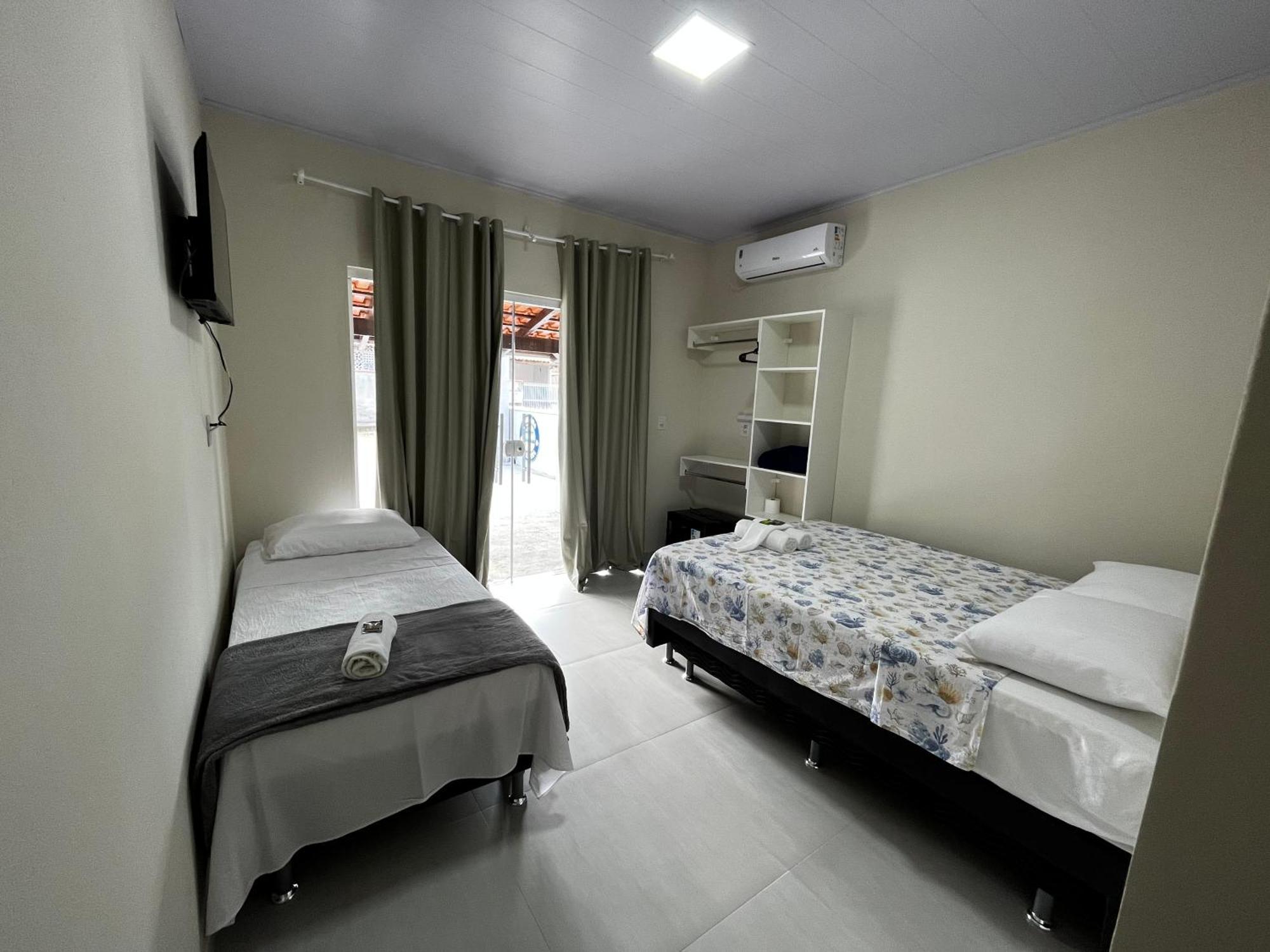 Bed & Breakfast D'uriel Penha (Santa Catarina)